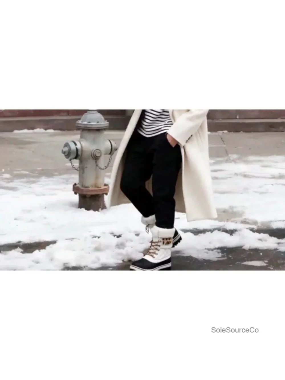 Women's Waterproof Snow Boots with Faux Fur Trim Thermolite Insulation Winter
